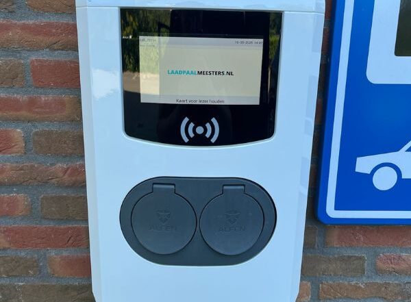 Laadpaal zakelijk voorbeeld laadpaal